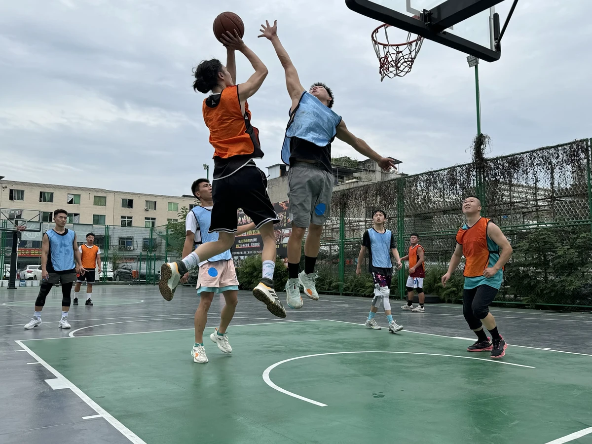 幼儿篮球训练内容与要求有哪些?_2